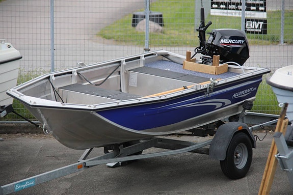 Alloycraft J370 med 15 hk Mercury EFI 4T