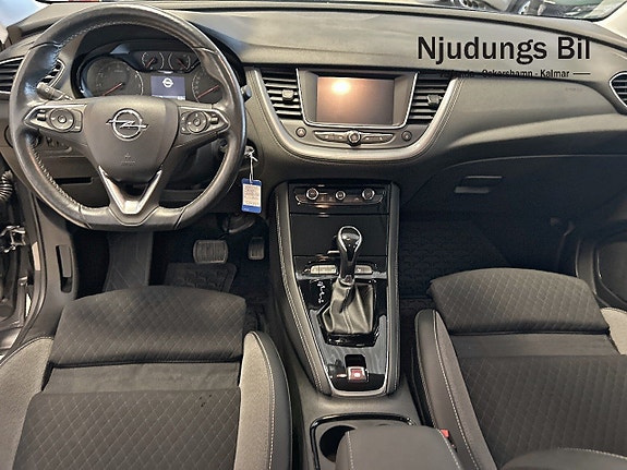 Opel Grandland X 8 of 10