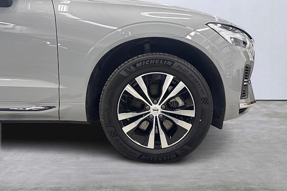 Volvo XC60 14 of 22