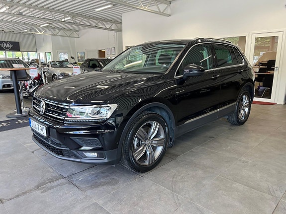 Volkswagen Tiguan 2 of 5