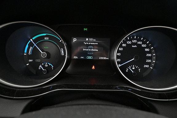 Kia XCeed 8 of 27
