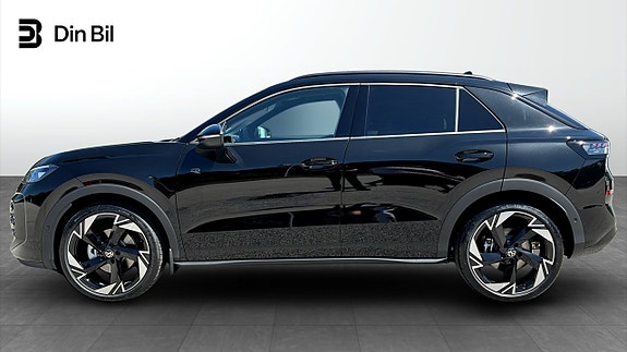 Volkswagen T-Roc 2 of 5