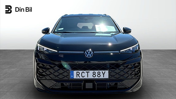 Volkswagen T-Roc 4 of 5