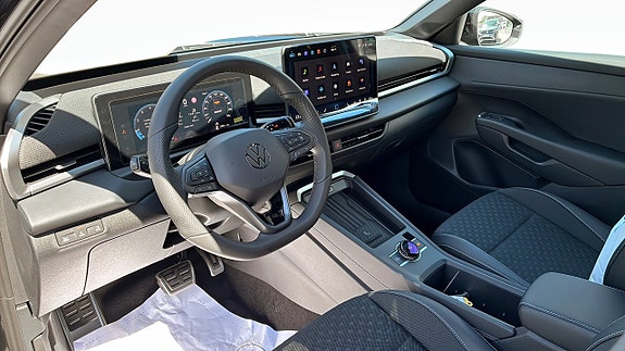 Volkswagen T-Roc 7 of 15