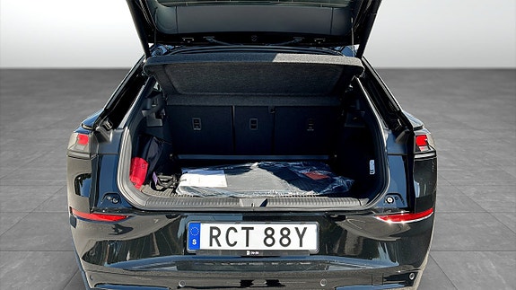 Volkswagen T-Roc 12 of 15