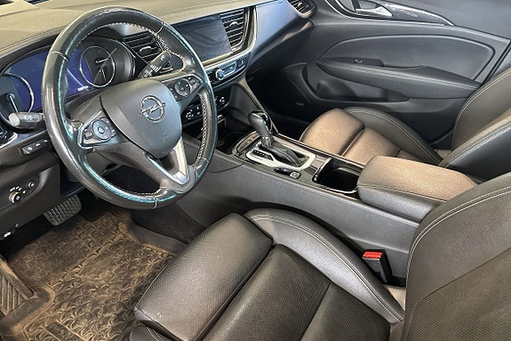 Opel Insignia 4 of 5