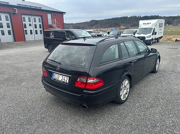 Mercedes-Benz E-Klass 7 of 7