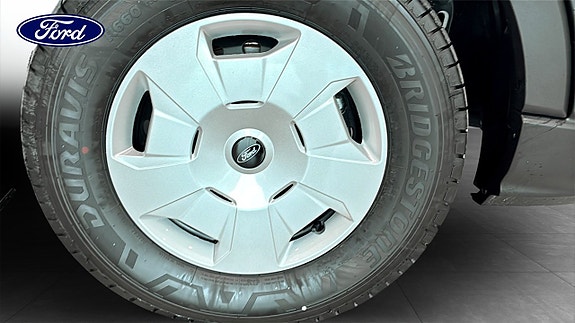 Ford Transit 9 of 12