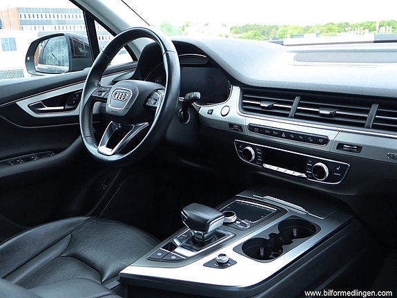 Audi Q7 7 of 27