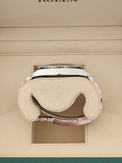 Product image 11 of 12