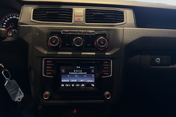 Volkswagen Caddy Maxi 11 of 15