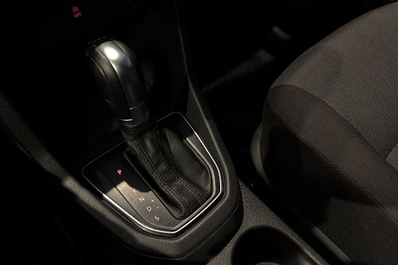Volkswagen Caddy Maxi 12 of 15