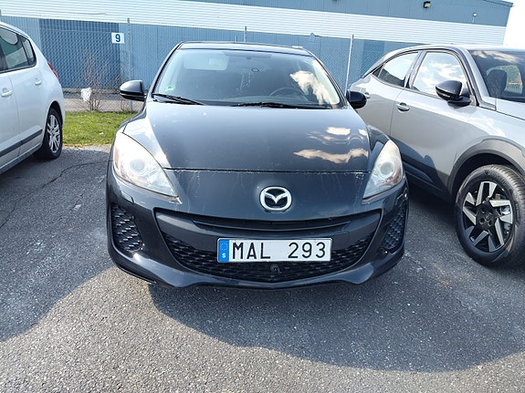 Mazda 3 2 of 5