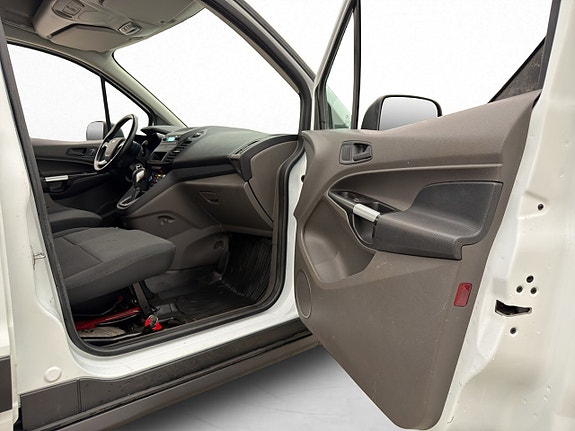 Ford Transit Connect 28 of 30