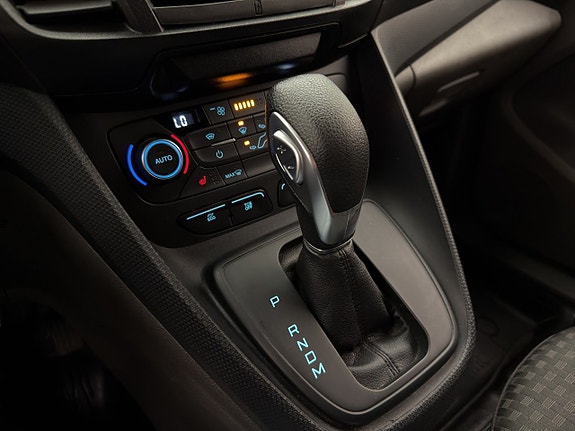 Ford Transit Connect 26 of 30