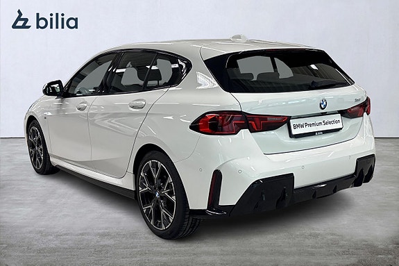 BMW 120 2 of 18