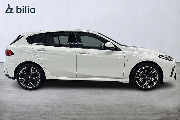 BMW 120 17 of 18