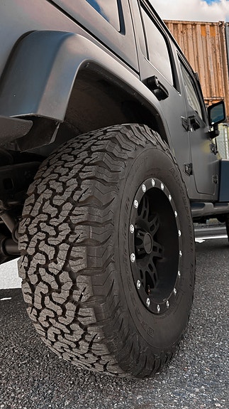 Jeep Wrangler Unlimited 4 of 5