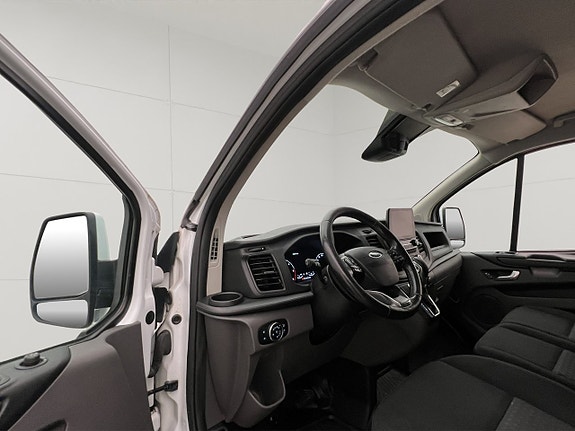 Ford Transit Custom 16 of 30