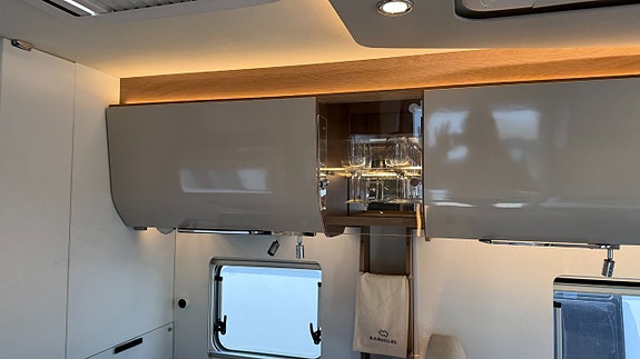 Bürstner Ixeo T 720 140hk / Aut / Toa Bak / Låga långbäddar, ALDE 7 of 22