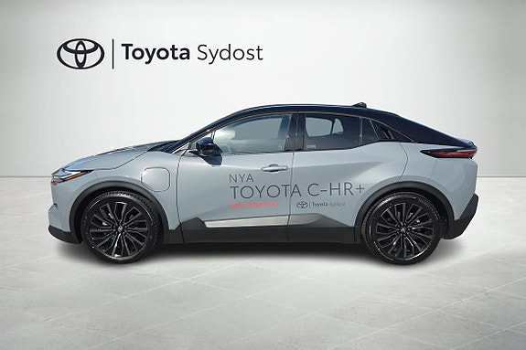 Toyota C-HR 3 of 19