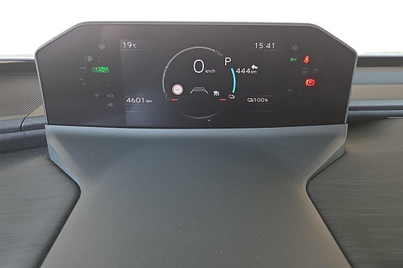 Toyota C-HR 17 of 19