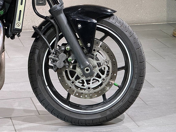 Kawasaki Z750 5 of 7