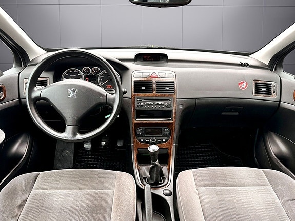 Peugeot 307 8 of 16