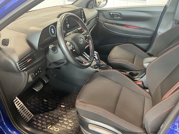 Hyundai i20 8 of 23