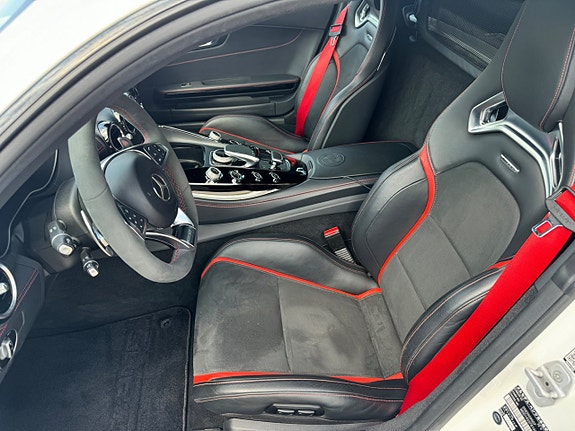 Mercedes-Benz AMG GT S 19 of 20