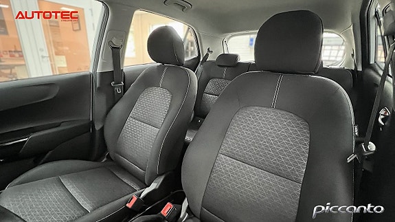 Kia Picanto 10 of 19