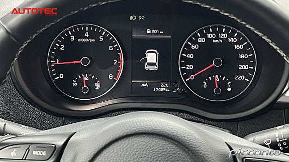 Kia Picanto 15 of 19