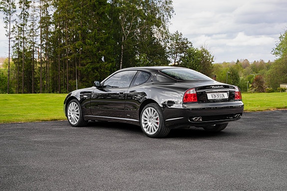 Maserati Coupe 2 of 5