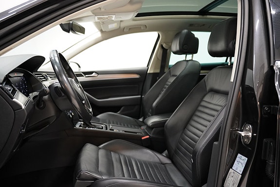 Volkswagen Passat 7 of 24