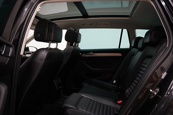 Volkswagen Passat 20 of 24