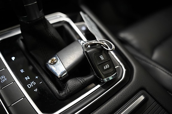 Volkswagen Passat 10 of 24