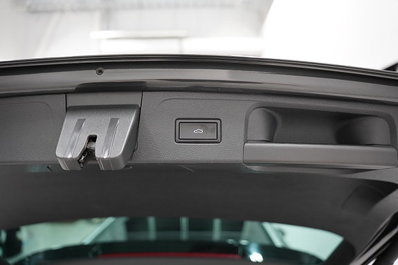 Volkswagen Passat 24 of 24
