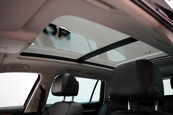 Volkswagen Passat 8 of 24