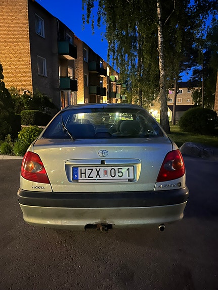 Toyota Avensis 5 of 5