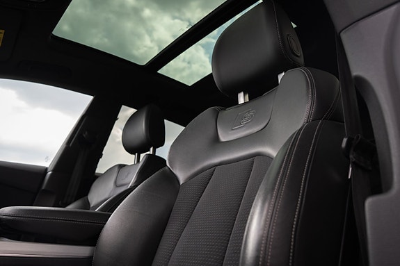 Audi Q8 12 of 23