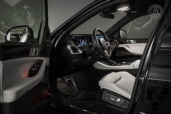 BMW X5 4 of 9