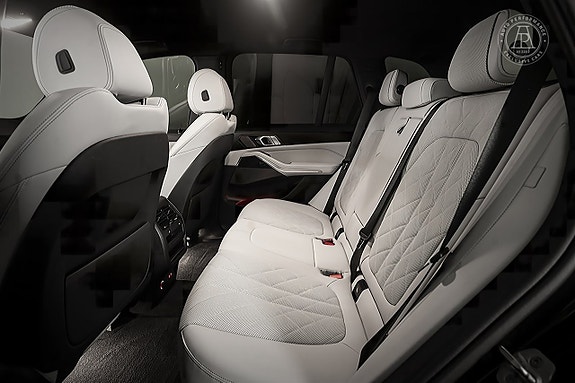 BMW X5 8 of 9