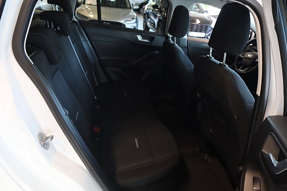 Ford Focus 8 of 15