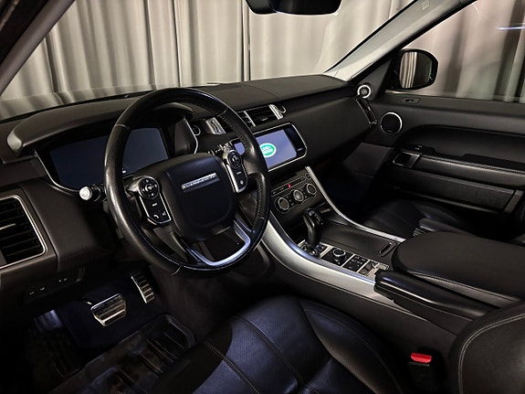 Land Rover Range Rover Sport 14 of 23