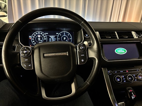 Land Rover Range Rover Sport 17 of 23