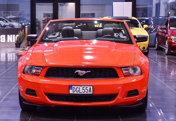 Ford Mustang 5 of 5