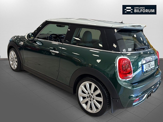 MINI Cooper S 6 of 15