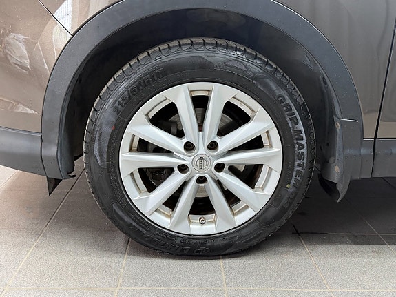 Nissan Qashqai 8 of 17