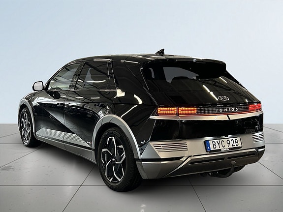 Hyundai Ioniq 5 5 of 5