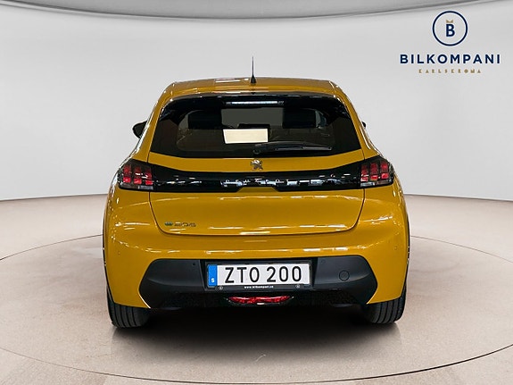 Peugeot e-208 3 of 5
